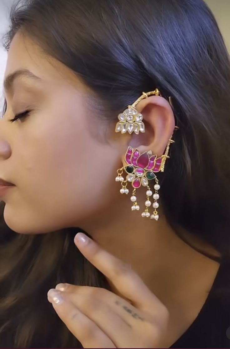 Super Women Look Beauty Earrings With kemp Work