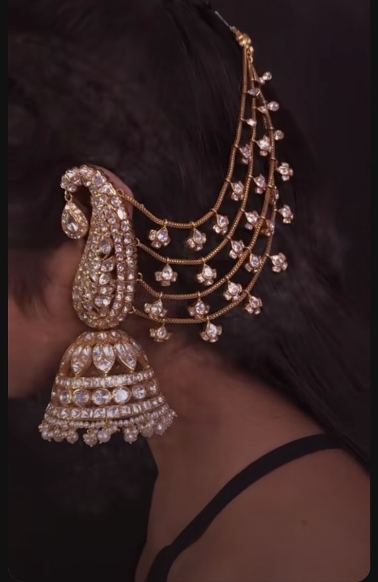 Heavy kundan earrings design