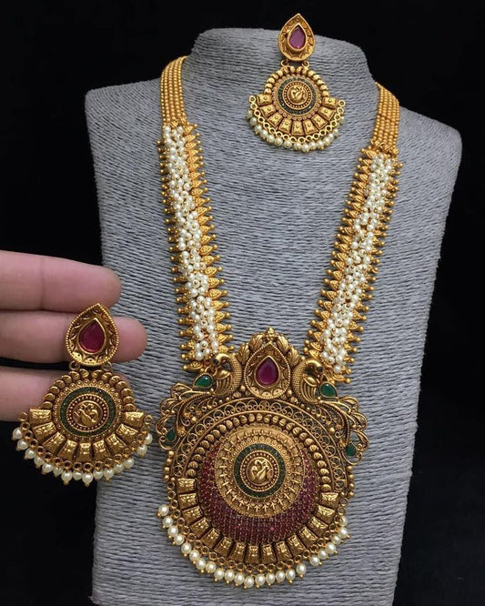 Gold Vine South Shobha Necklace Set